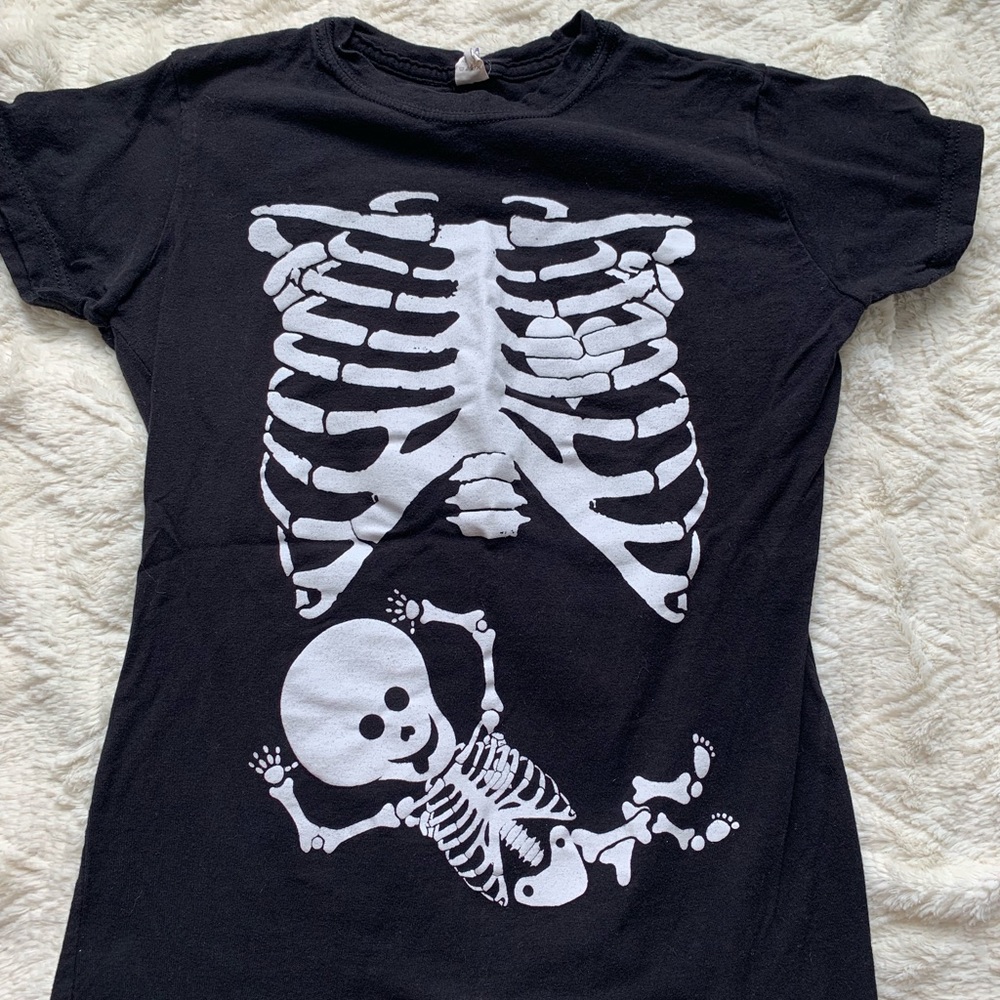 Halloween maternity tee